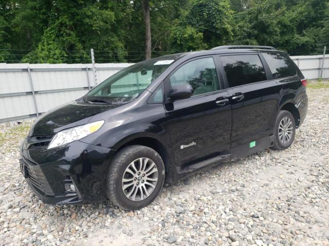 2018 Toyota Sienna XLE