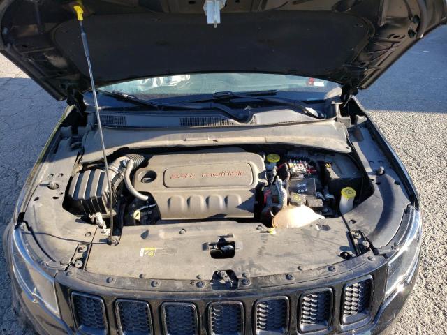 3C4NJDBB3JT325254 Jeep Compass Latitude