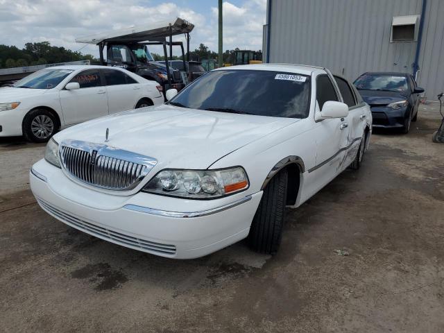 2011 Lincoln Town Car Signature Limited