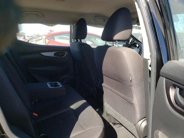 JN1BJ1CP9JW156883 Nissan Rogue Sport S