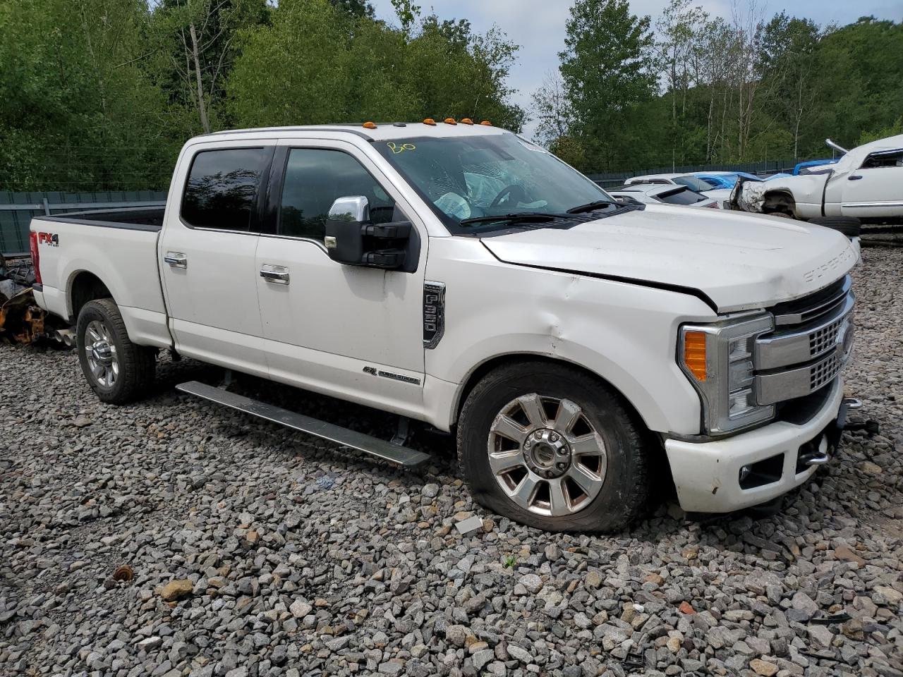 2018 Ford F350 Super Duty vin: 1FT8W3BT0JEB67537