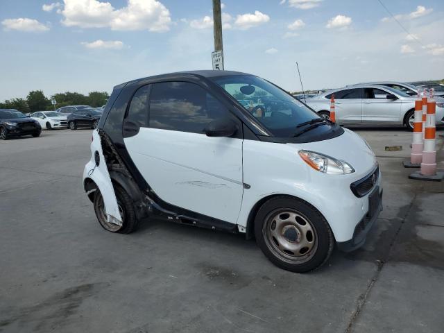 VIN WMEEJ3BA2FK797781 2015 Smart Fortwo, Pure no.4