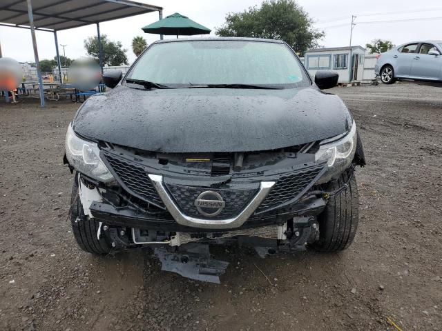 JN1BJ1CP8JW165459 Nissan Rogue Sport S