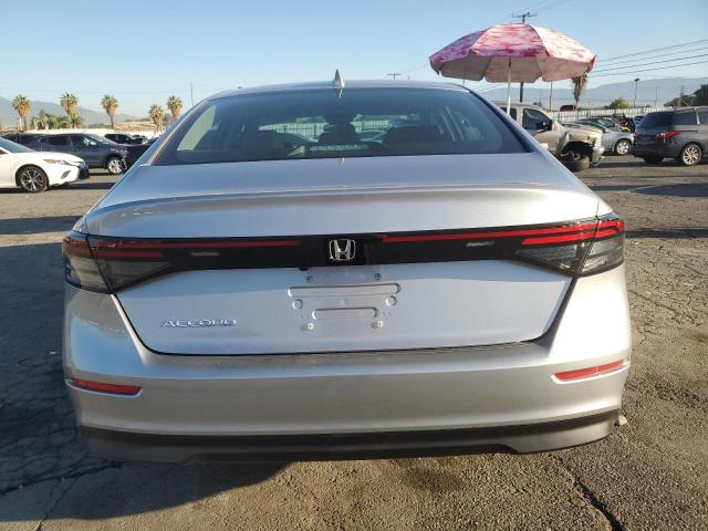 1HGCY1F3XPA046924 Honda Accord EX 6