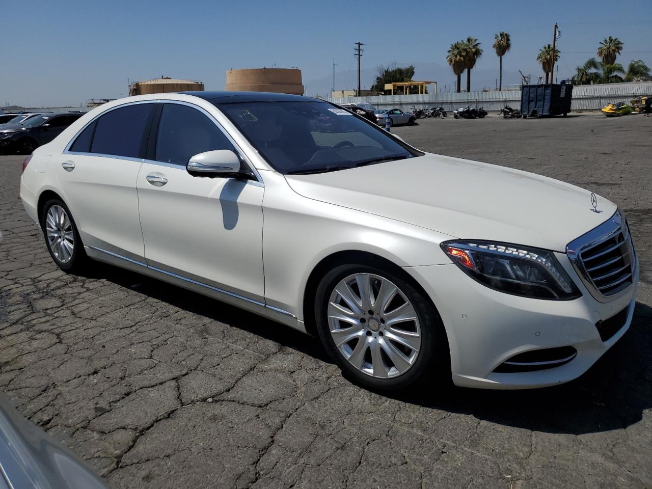 2015 Mercedes-Benz S 550 vin: WDDUG8CB2FA130458