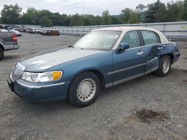 2001 Lincoln Town Car Executive