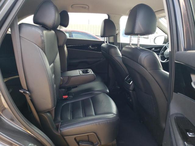  KIA SORENTO 2019 Серый