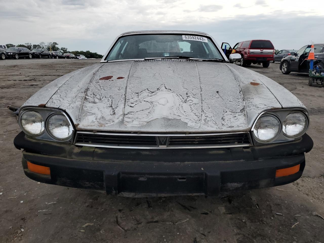 UH2W53267 1977 Jaguar Xjs