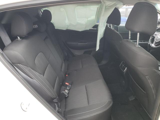 KNDPMCAC4H7085960 KIA Sportage Lx