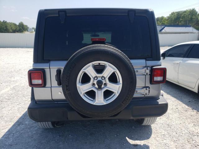 1C4HJXDG8JW113421 Jeep Wrangler Unlimited Sport