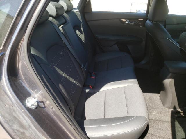 3KPF54AD0NE493469 KIA Forte Gt Line
