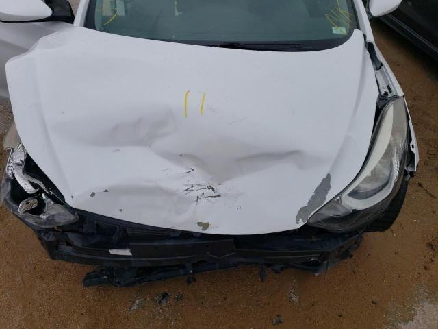 5NPDH4AE5FH590929 Hyundai ELANTRA SE