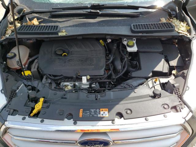 1FMCU9JD5HUC76519 Ford Escape Titanium