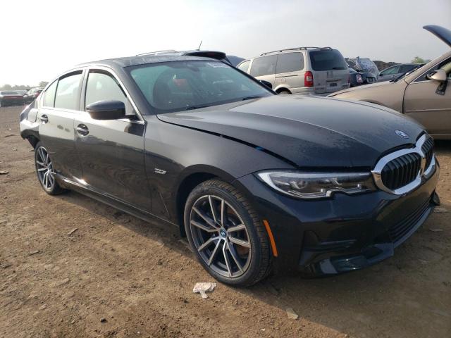 3MW5P9J02N8C53268 BMW 3 Series 330XE 4