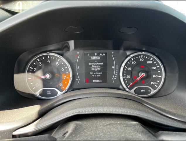 ZACCJBBB9JPH98143 Jeep Renegade Latitude
