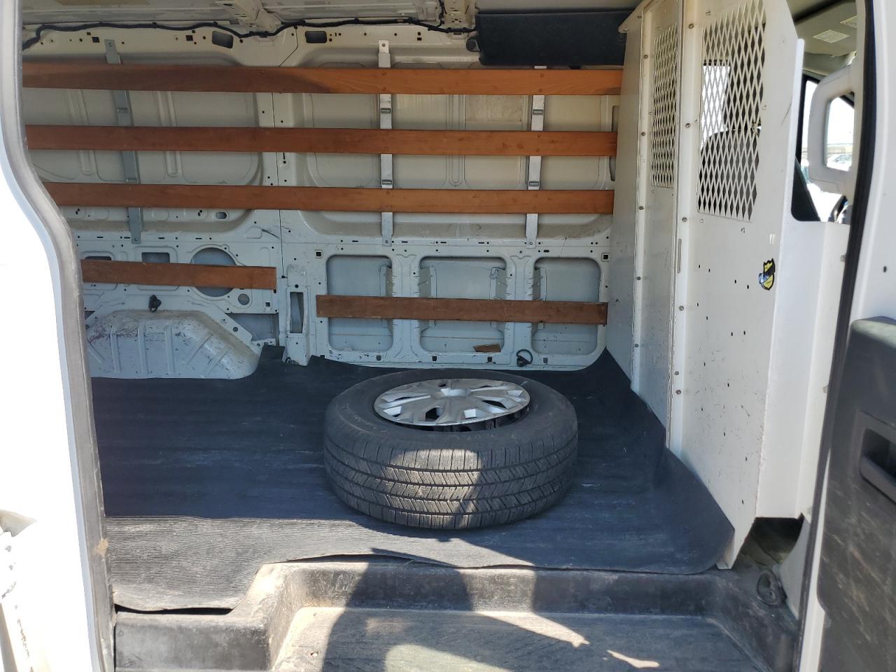1FTNR1ZM5FKA68606 2015 Ford Transit T-250 1FTNR1ZM5FKA68606 2015 Ford Transit T-250