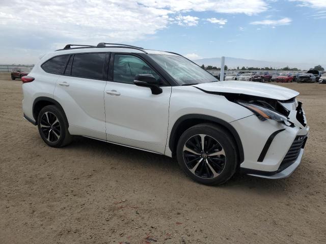 5TDJZRBH7MS100214 Toyota Highlander Xse