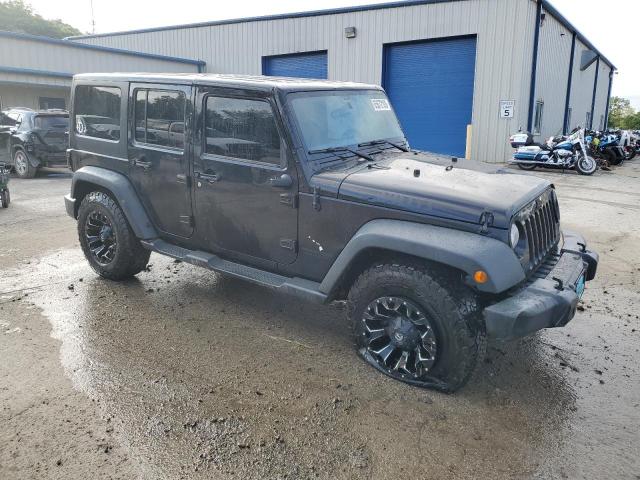 1C4BJWDG4JL835275 Jeep Wrangler Unlimited Sport