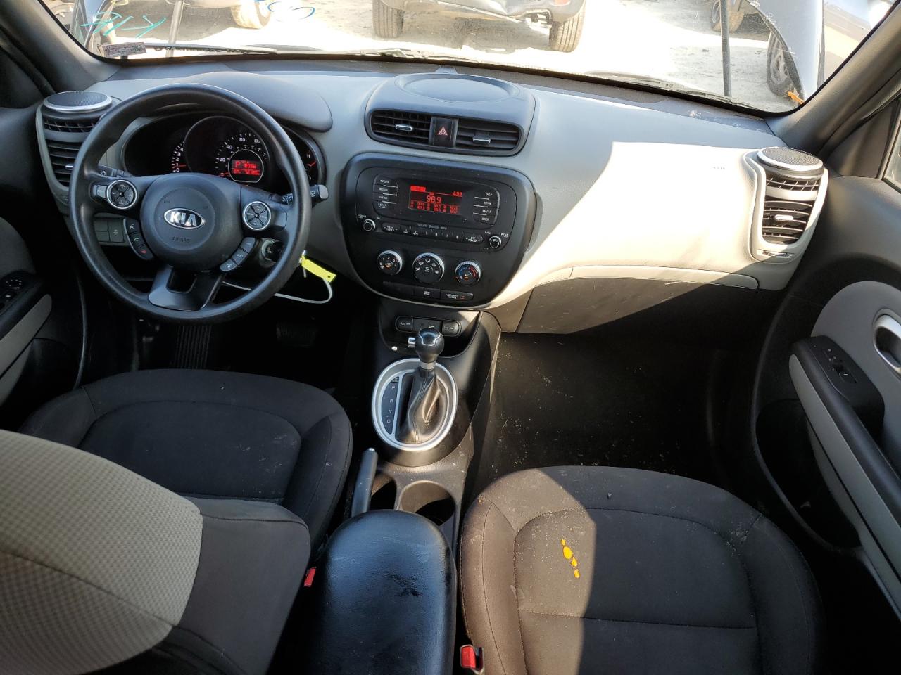 KNDJN2A22G7292043 2016 Kia Soul