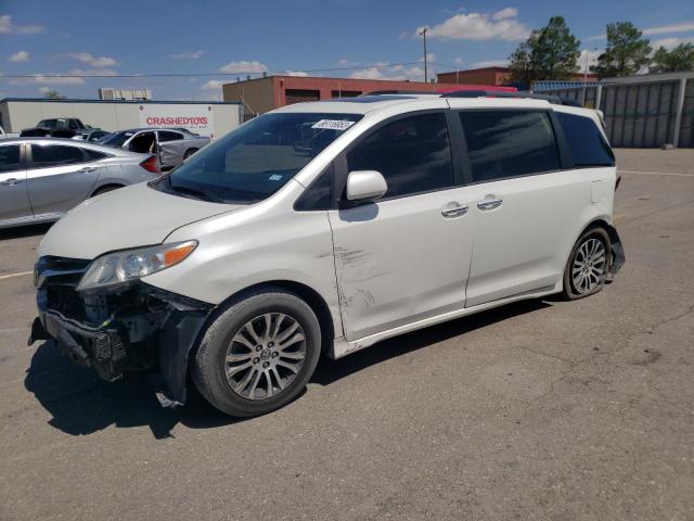 2019 Toyota Sienna XLE