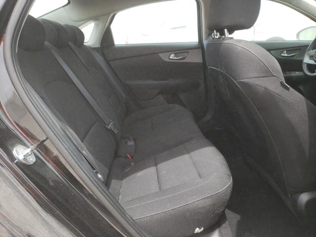 3KPF24AD2ME345833 KIA FORTE FE
