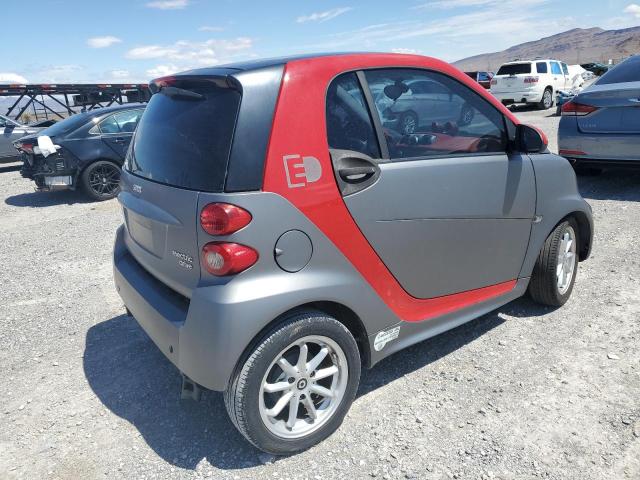 VIN WMEEJ9AA2FK831643 2015 Smart Fortwo no.3