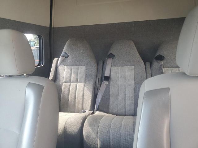 2015 NISSAN NV 2500 1N6AF0LY5FN803352