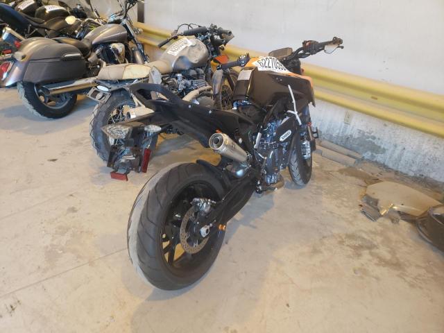 2022 KTM 890 DUKE R VBKTU9402NM829599