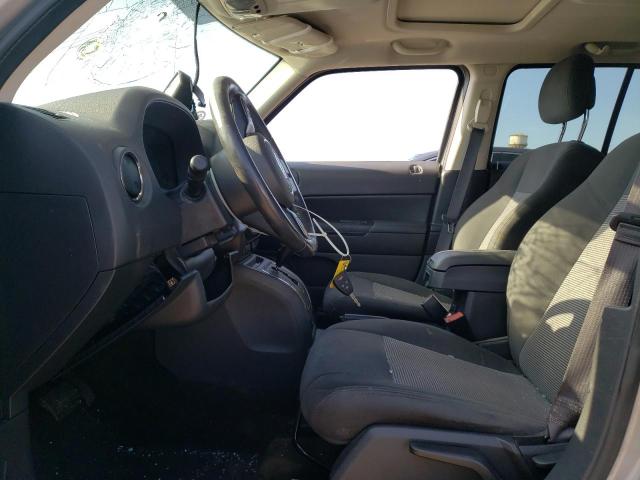 1C4NJRFB1GD639927 Jeep Patriot Latitude
