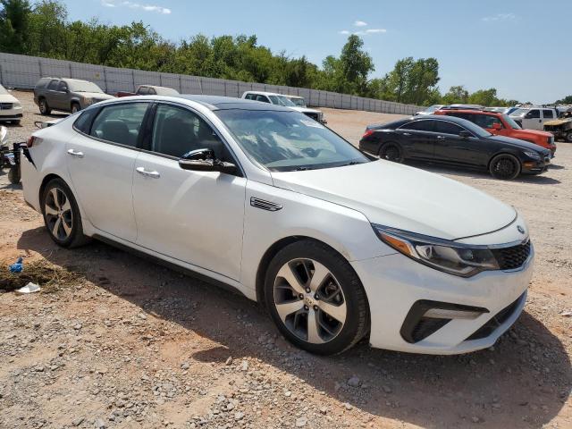 5XXGT4L38KG306531 Kia Optima LX 4