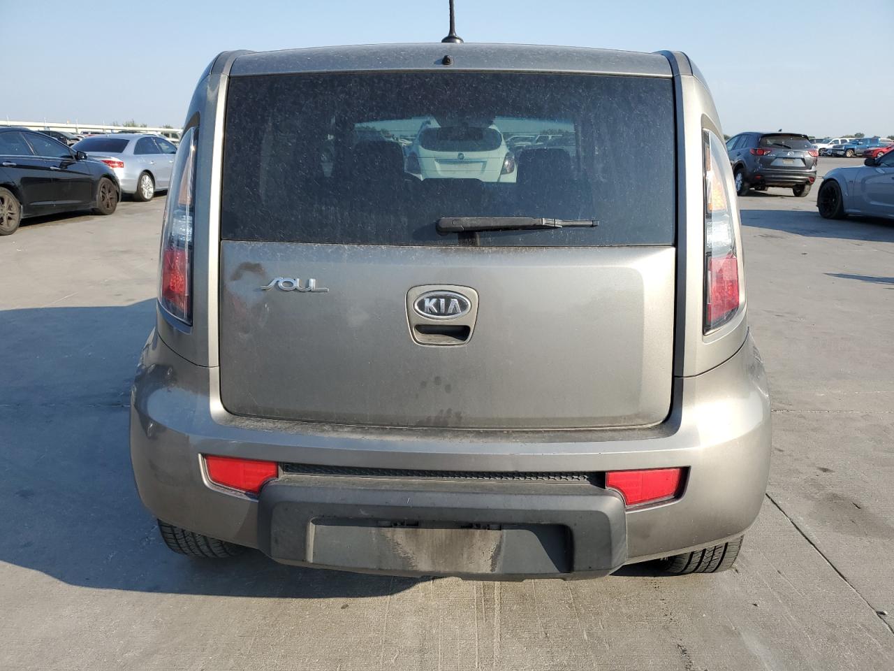 KNDJT2A2XA7146356 2010 Kia Soul +