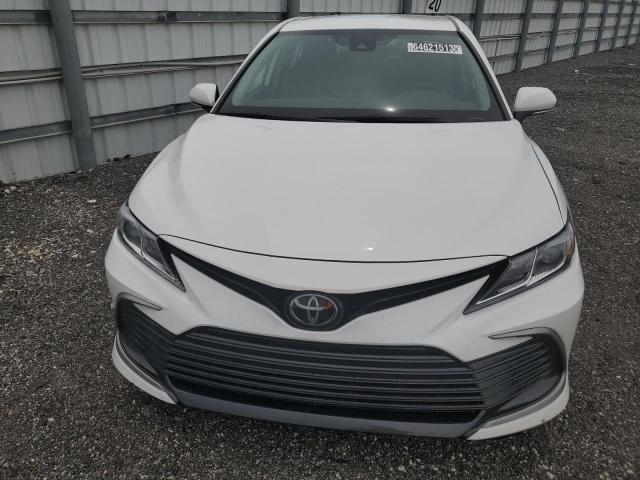 4T1C11BK9NU062085 Toyota Camry LE 5