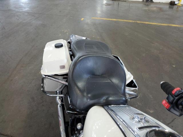 2011 HARLEY-DAVIDSON FLHP 1HD1FHM11BB613058