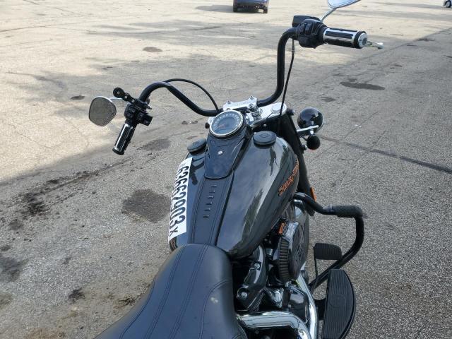 2019 HARLEY-DAVIDSON FLHCS 1HD1YBK12KC011256