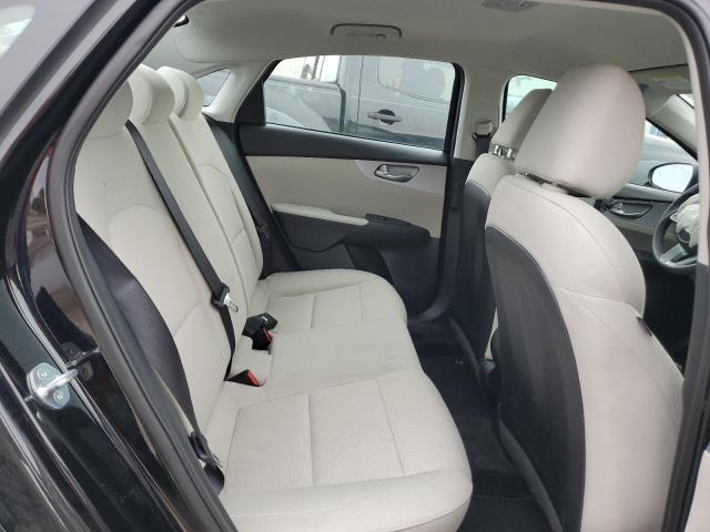 3KPF24AD2NE434030 KIA FORTE FE