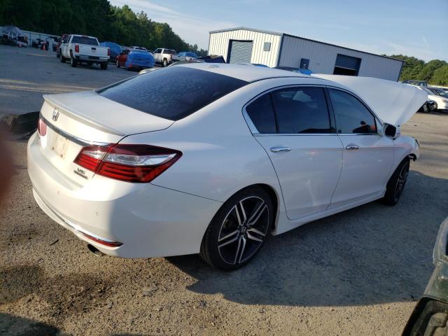 1HGCR3F97GA030693 Honda Accord Touring