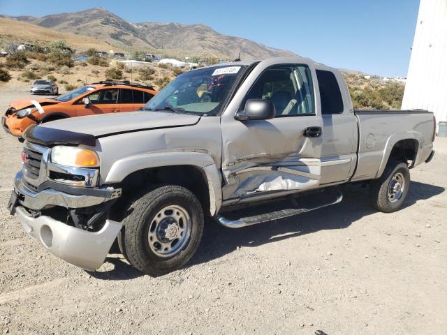 2005 GMC Sierra 2500HD 