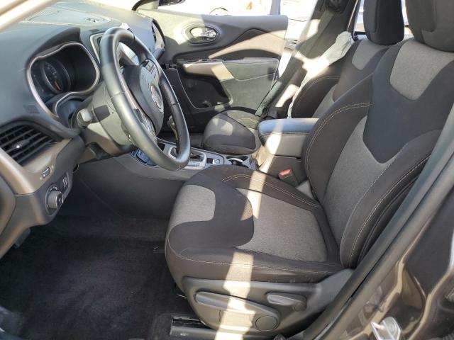 1C4PJLCB2JD558534 Jeep Cherokee Latitude
