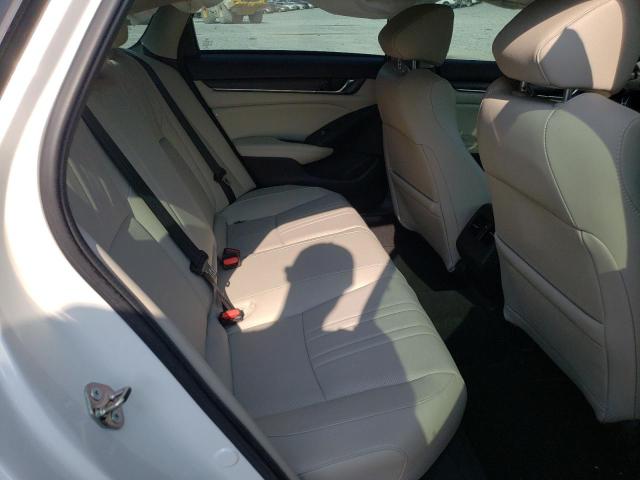 1HGCV2F9XKA031951 Honda Accord Touring