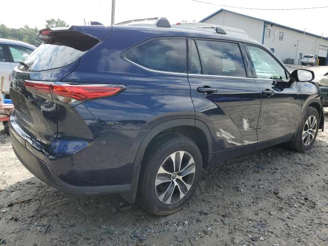 VIN 5TDHZRBHXNS191124 2022 Toyota Highlander, Xle no.3