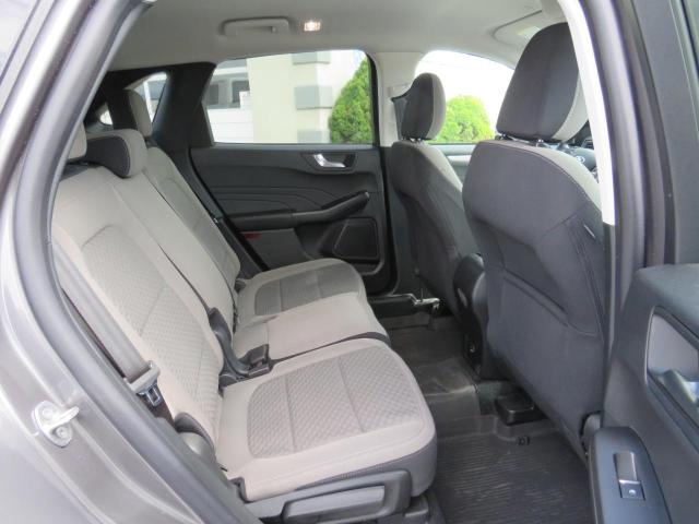 1FMCU9G61MUA17481 Ford ESCAPE SE