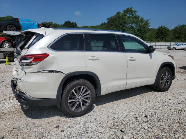 5TDKZRFH8HS517944 Toyota Highlander Se