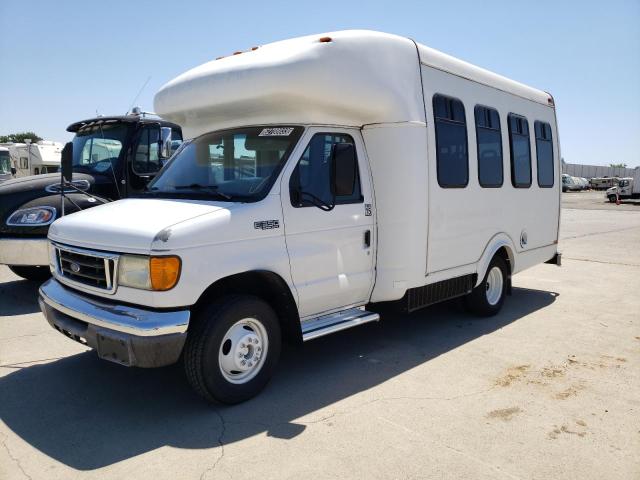 2005 Ford Econoline Cargo Van 