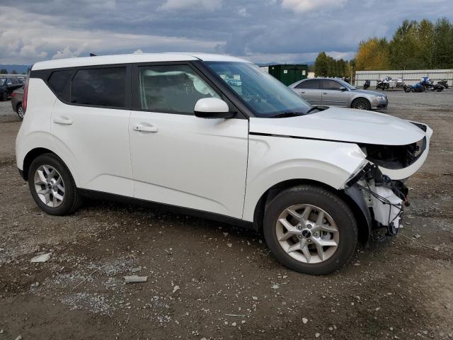 KNDJ23AU8P7867438 Kia Soul LX 4