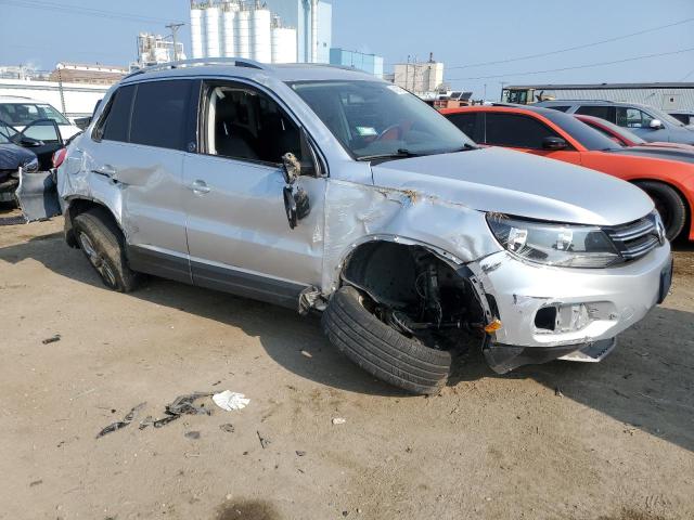 2017 VOLKSWAGEN TIGUAN WOL - WVGSV7AX9HK020127