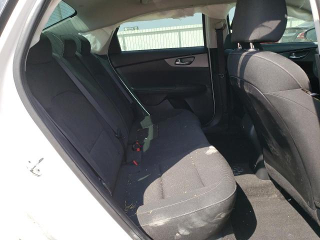 3KPF24AD0KE128696 KIA FORTE FE