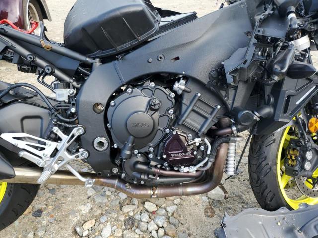 2017 YAMAHA FZ10 JYARN48E3HA000902