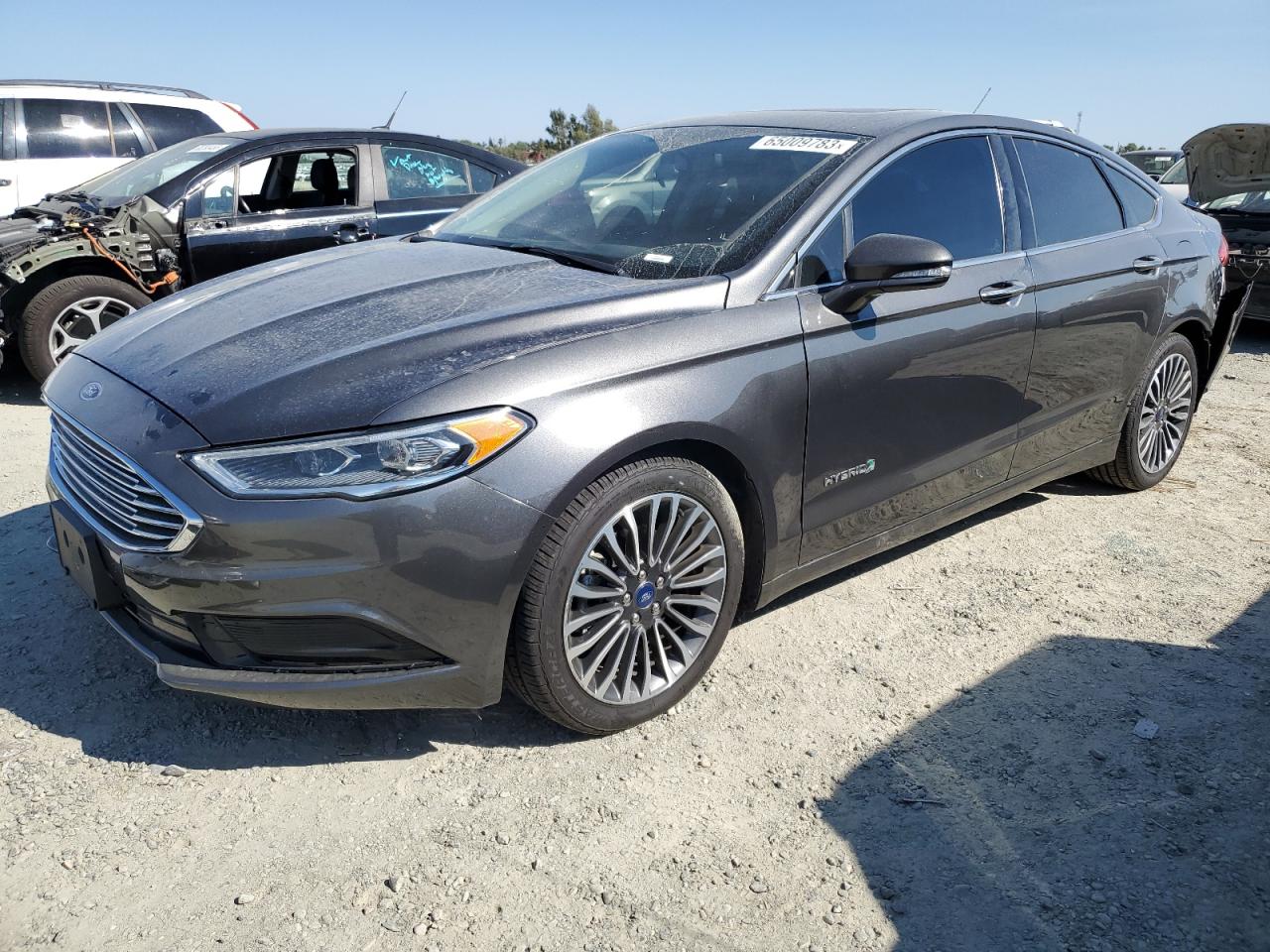 VIN: 3FA6P0LU4JR120038 2018 FORD FUSION