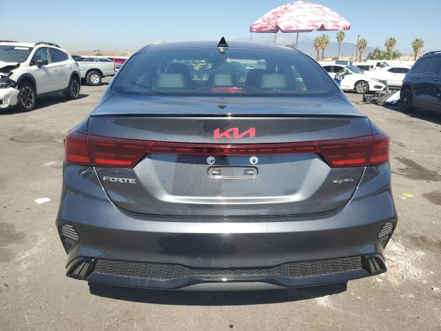 3KPF54AD9NE498833 KIA Forte Gt Line