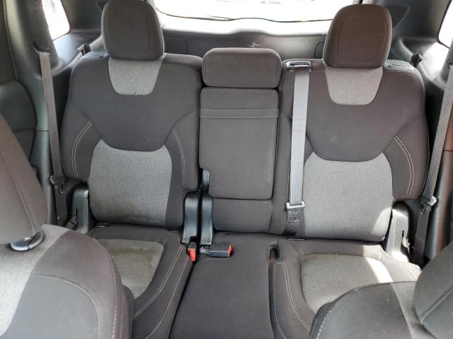 1C4PJLCB5JD542473 Jeep Cherokee Latitude